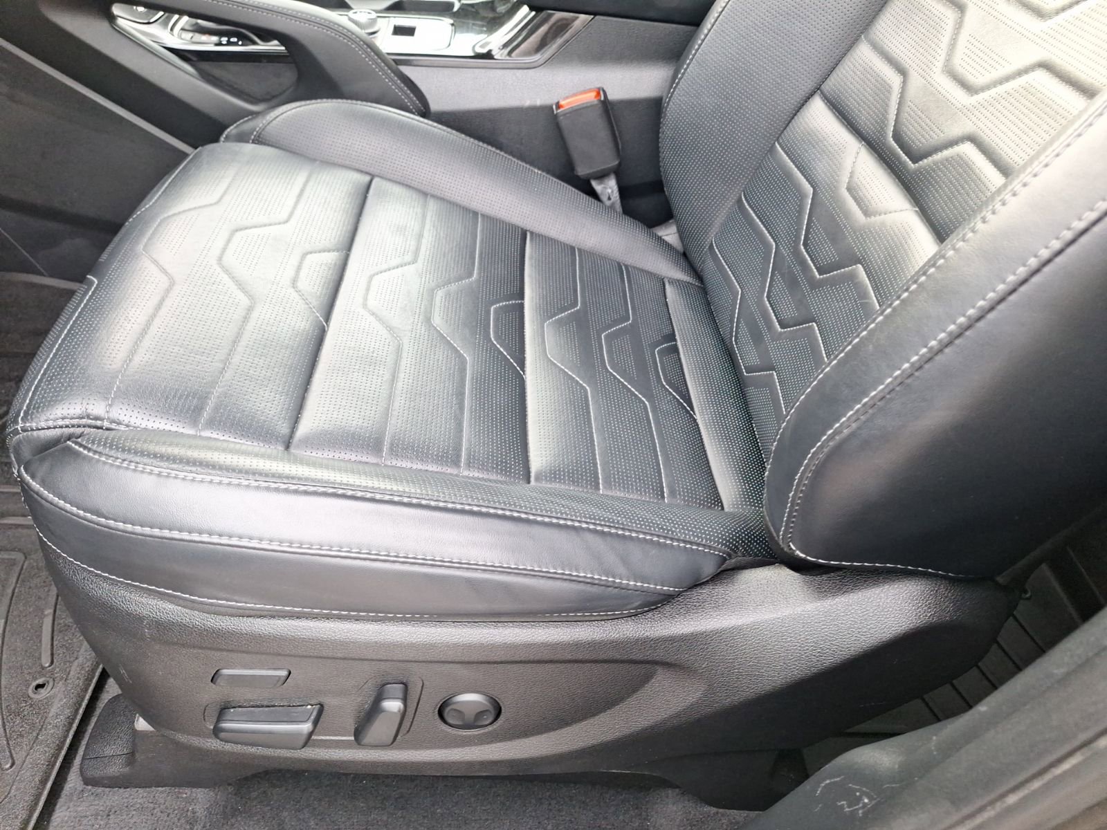 Used 2022 Kia Telluride SX w/ SX Prestige Package image 15