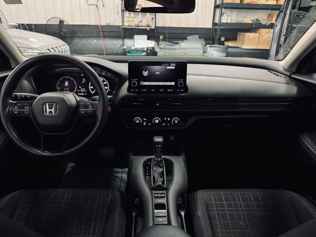 Used 2023 Honda HR-V LX image 19