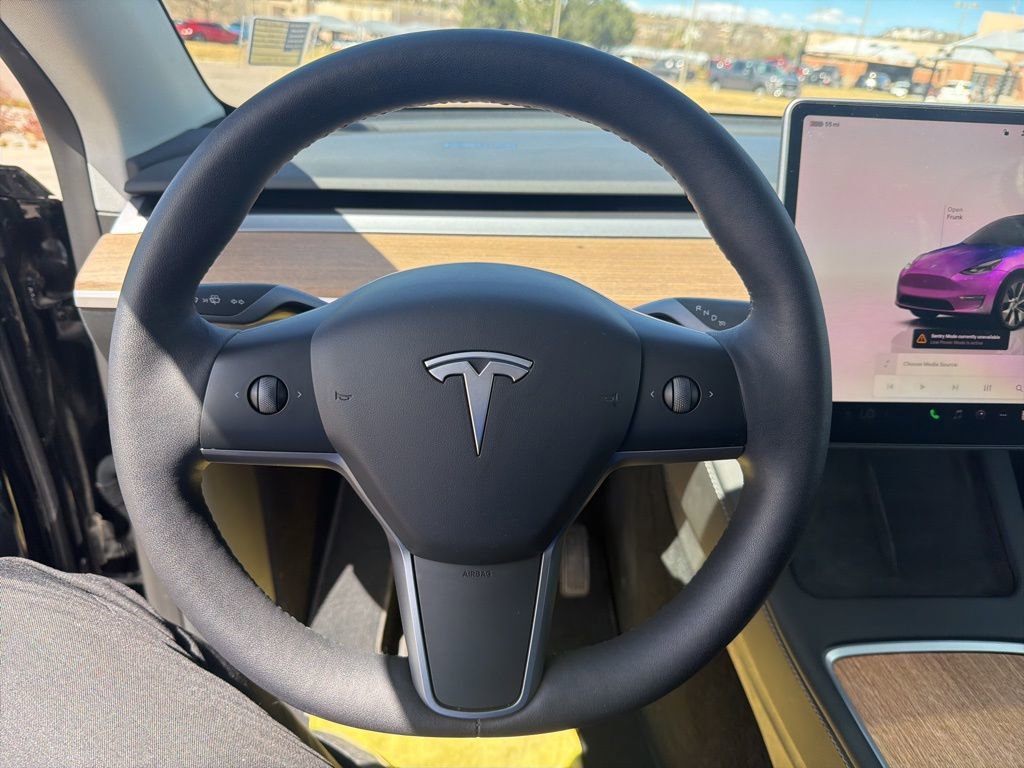 Used 2023 Tesla Model Y Long Range image 12