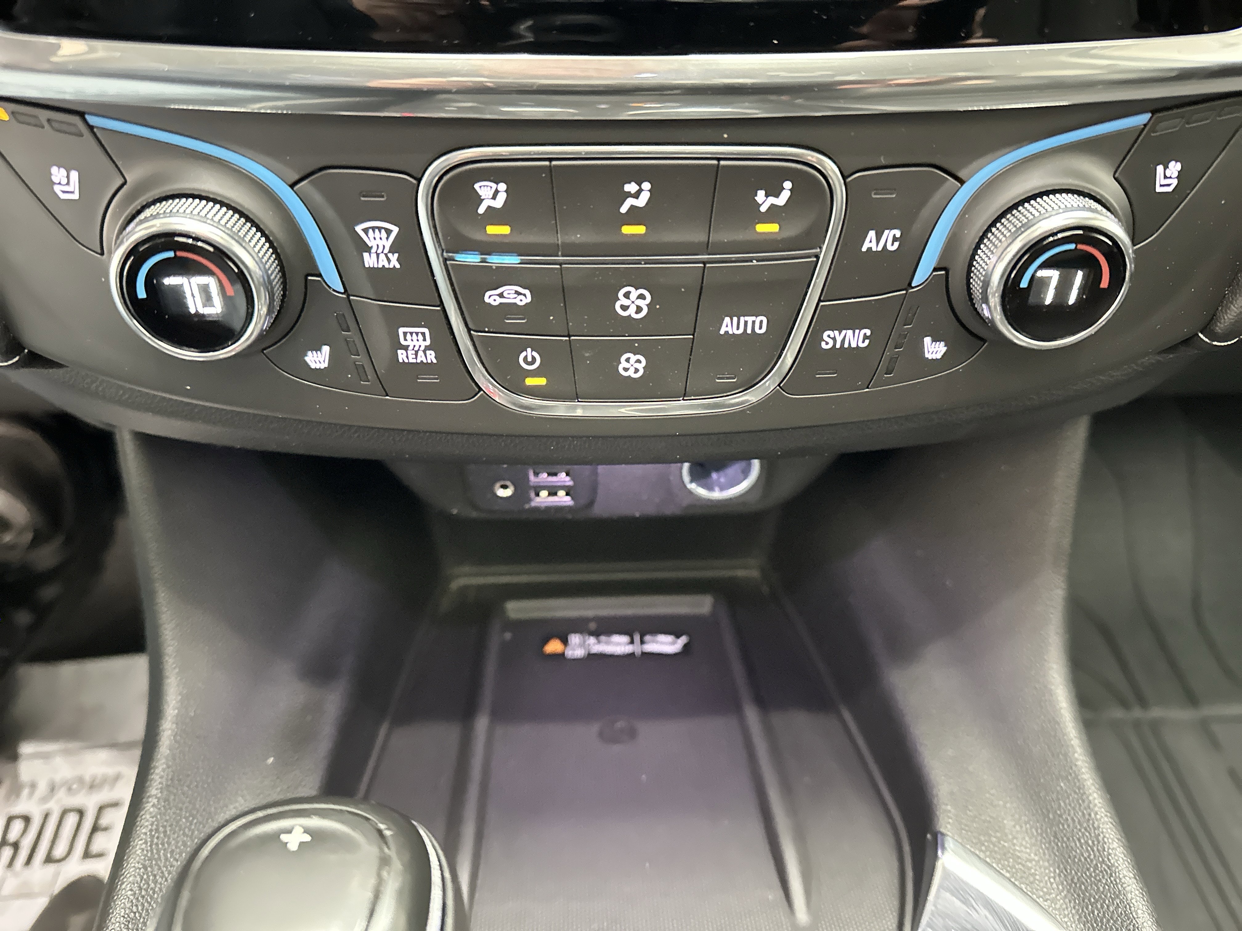 Used 2020 Chevrolet Traverse High Country image 40