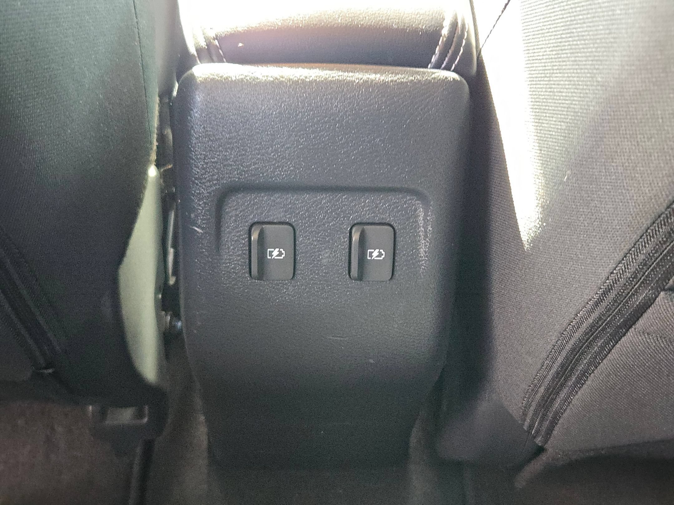 Certified 2024 Nissan Kicks SV FWD image 23
