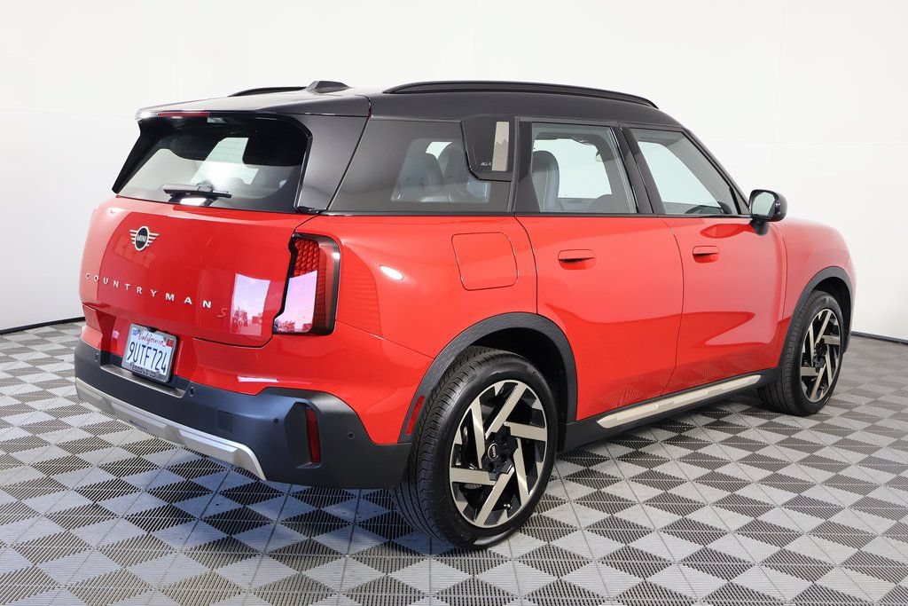 Certified 2025 MINI Cooper Countryman S AWD/4WD image 4