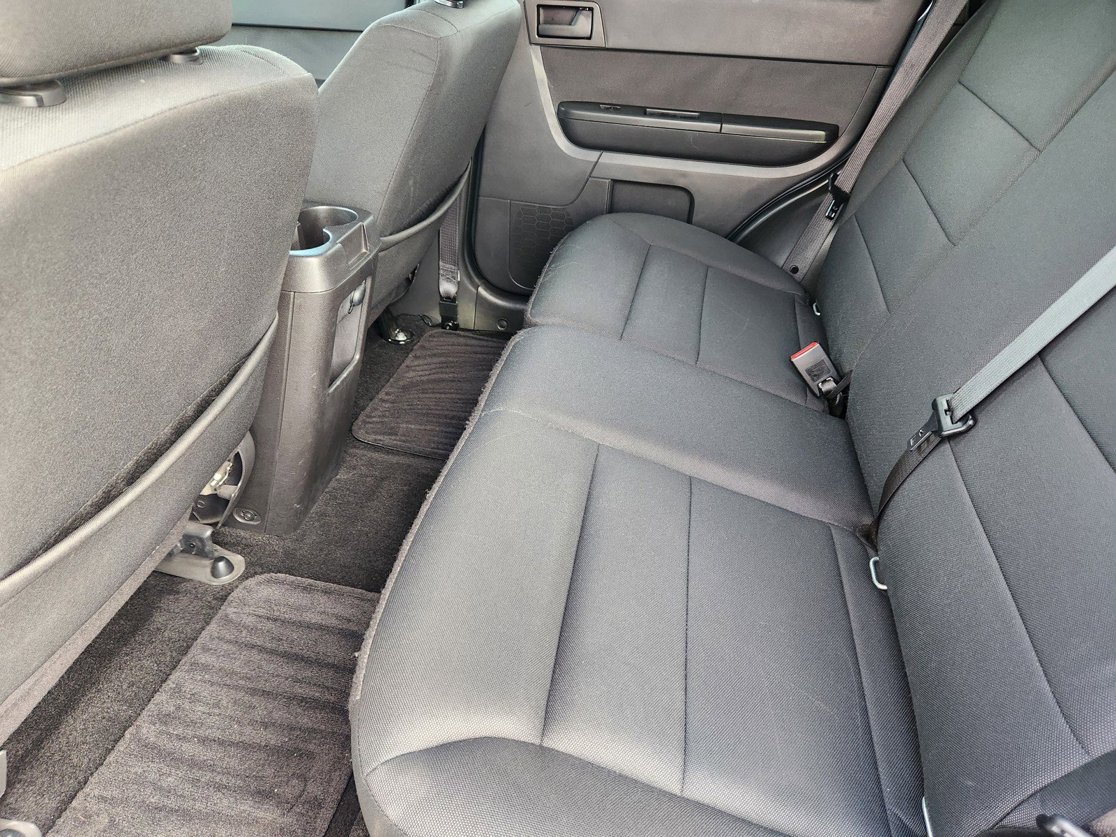 Used 2010 Ford Escape XLT image 12