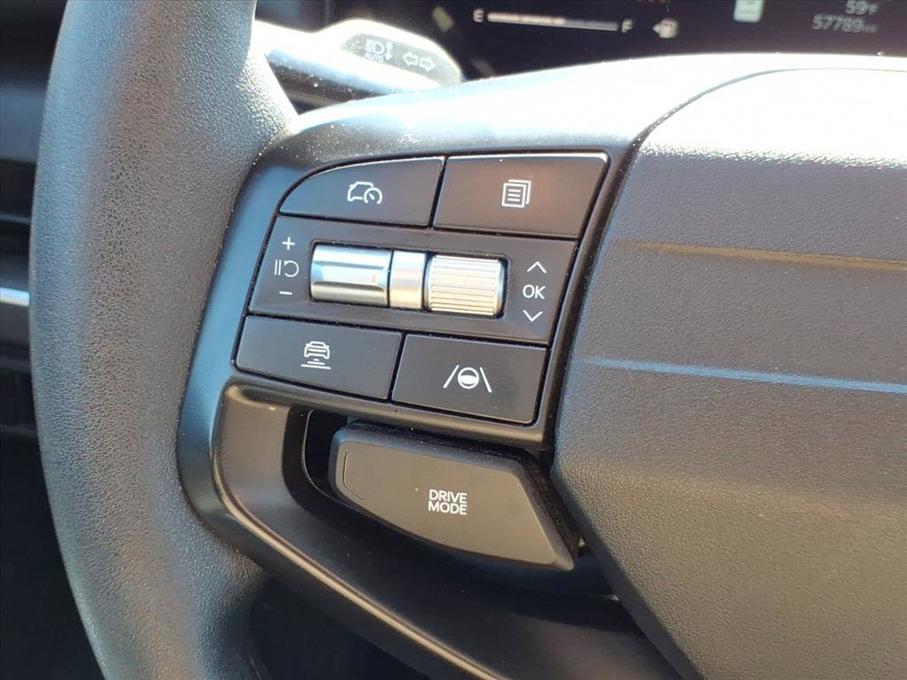 Used 2025 Kia K4 LXS image 28