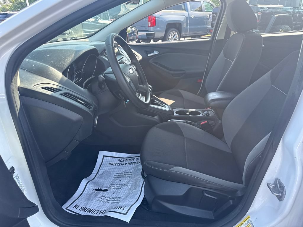 Used 2014 Ford Focus SE FWD image 17
