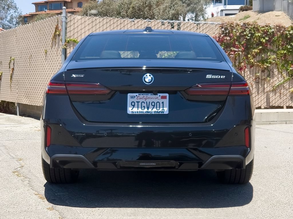 Used 2026 BMW 550e xDrive w/ Premium Package AWD/4WD image 27