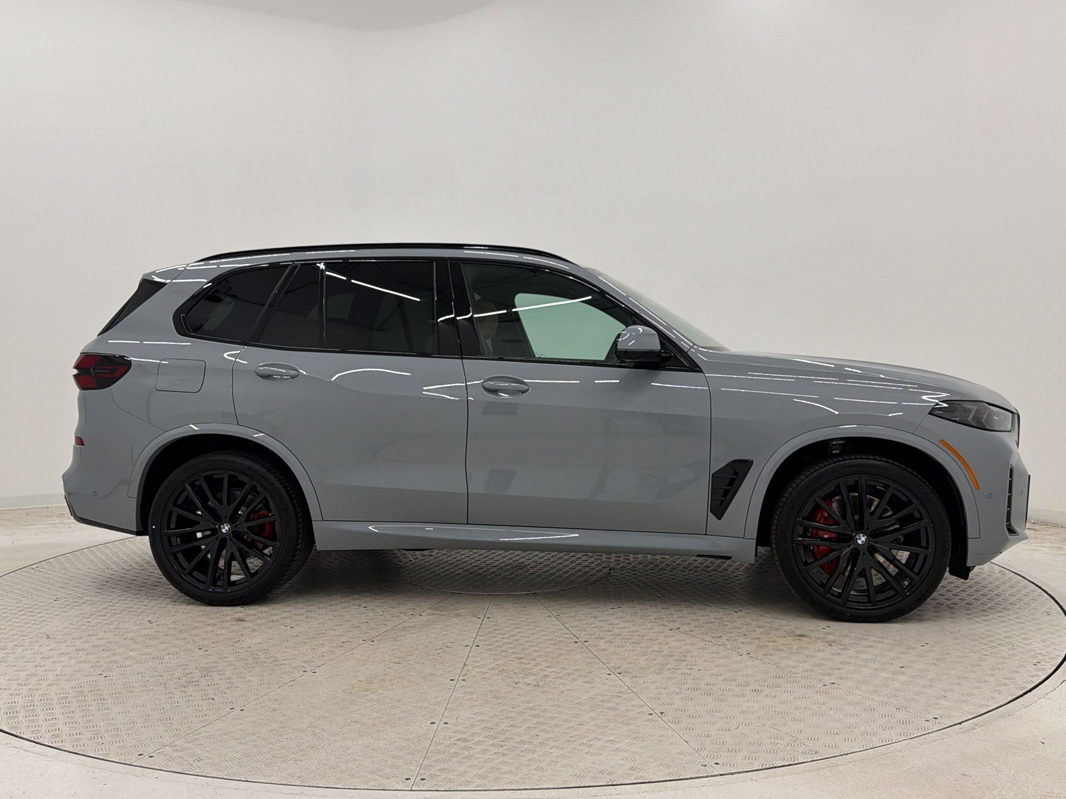 New 2026 BMW X5 sDrive40i w/ M Sport Package RWD image 8
