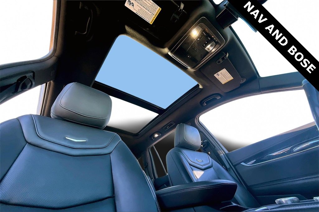 Used 2023 Cadillac XT6 Premium Luxury image 17