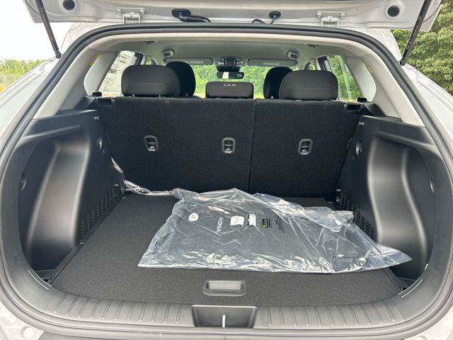 New 2027 Hyundai Kona SE AWD/4WD image 23