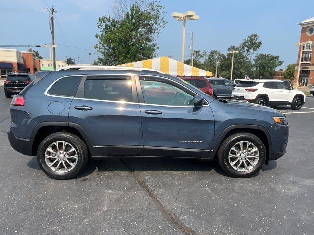 Used 2020 Jeep Cherokee Latitude Plus w/ Cold Weather Group AWD/4WD image 8