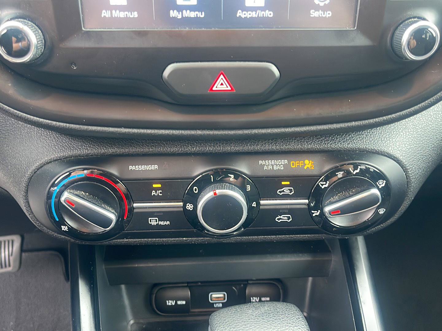 Used 2020 Kia Soul S FWD image 25