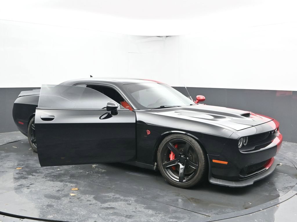 Used 2016 Dodge Challenger SRT Hellcat image 71