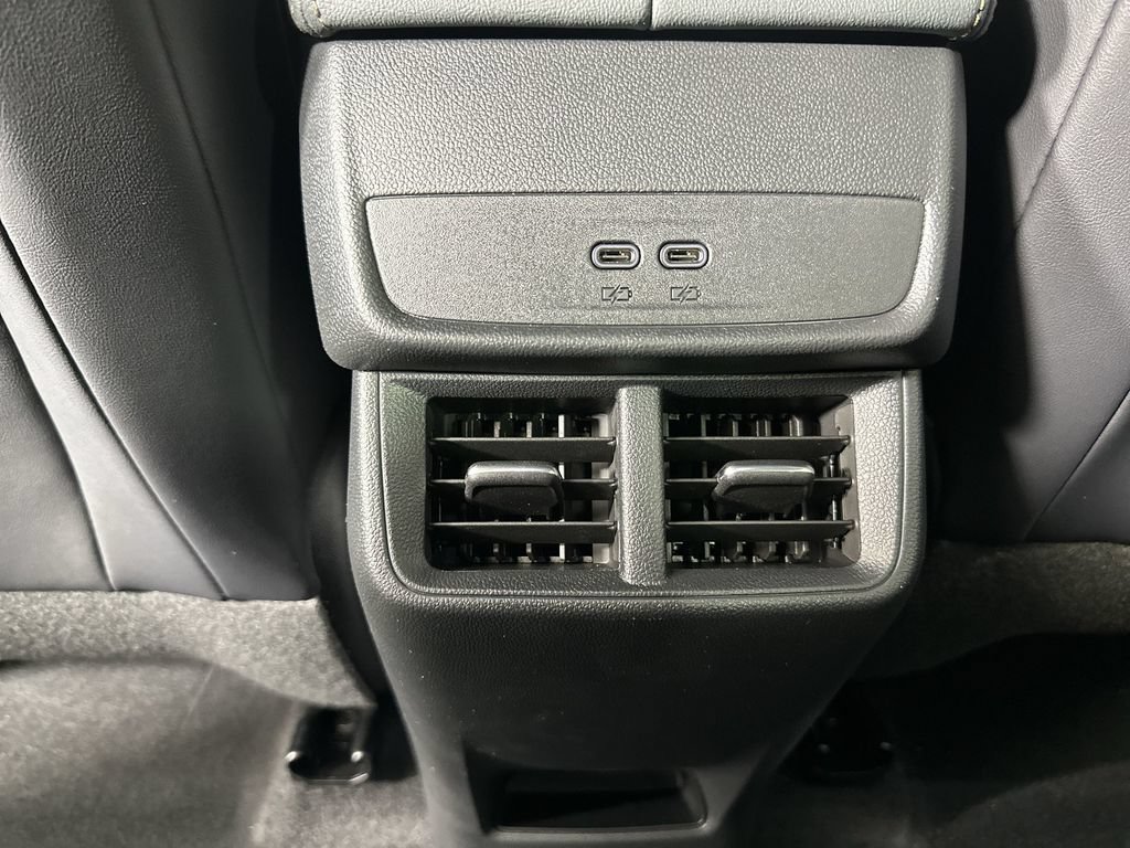New 2027 GMC Terrain AT4 w/ LPO, Black Badging Package AWD/4WD image 23