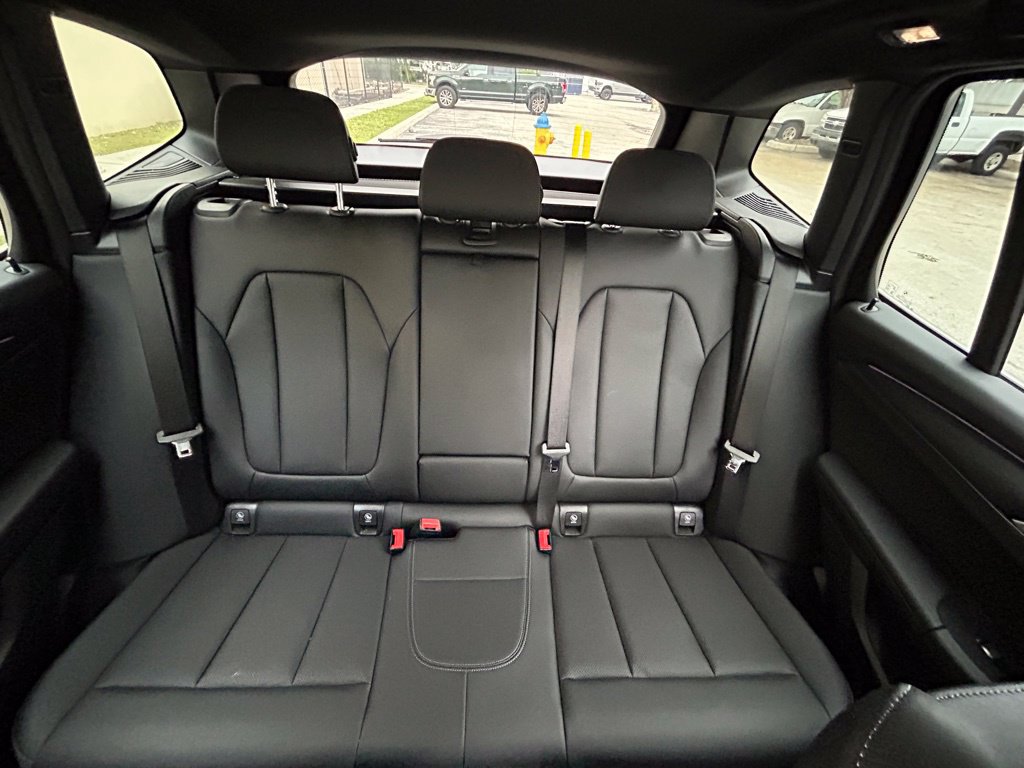 Used 2024 BMW X3 xDrive30i AWD/4WD image 13