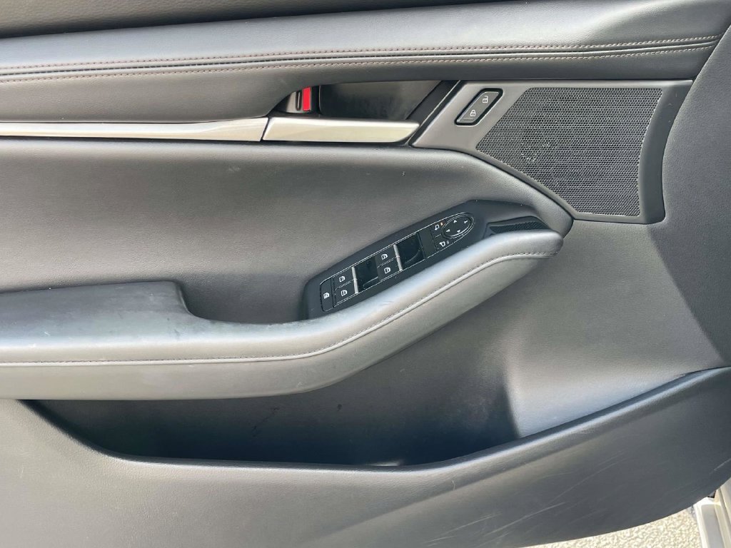 Used 2025 MAZDA MAZDA3 s FWD image 23