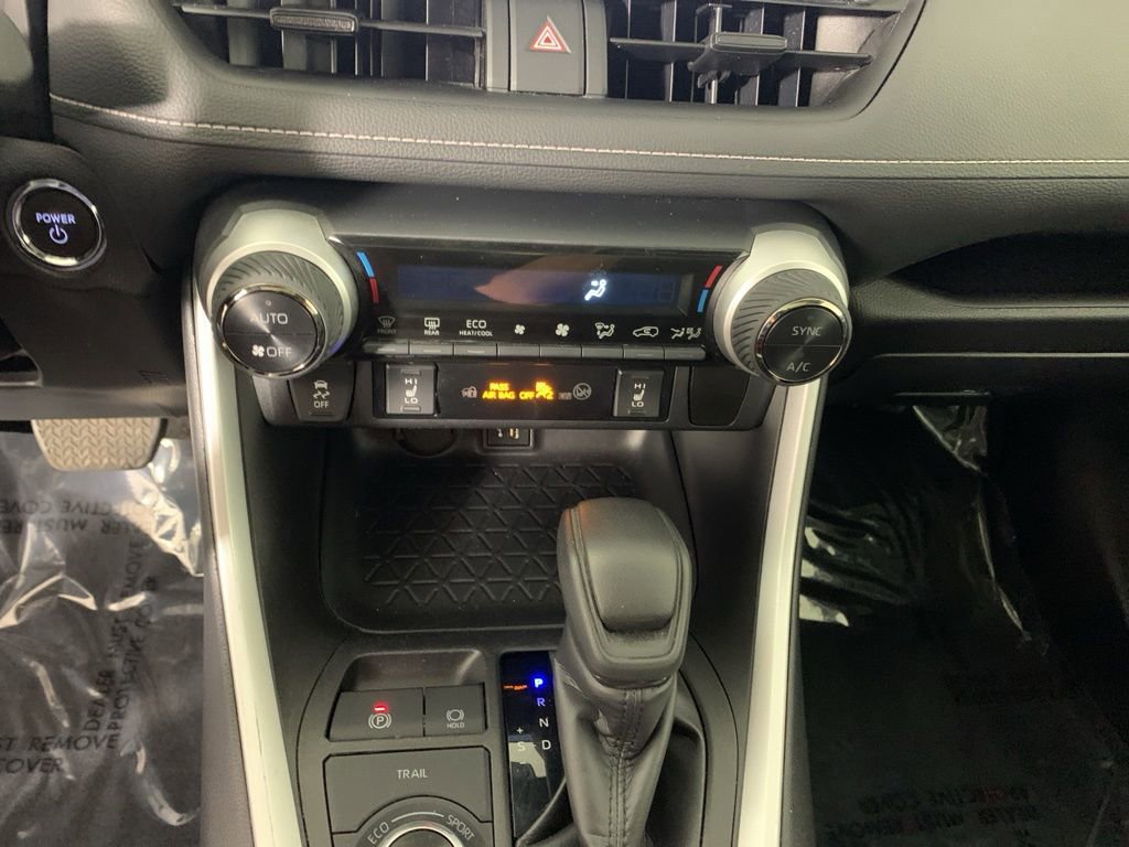 Used 2024 Toyota RAV4 XLE w/ Convenience Package AWD/4WD image 25