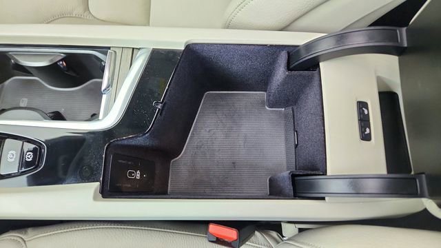 Used 2024 Volvo S60 B5 Plus w/ Climate Package image 55