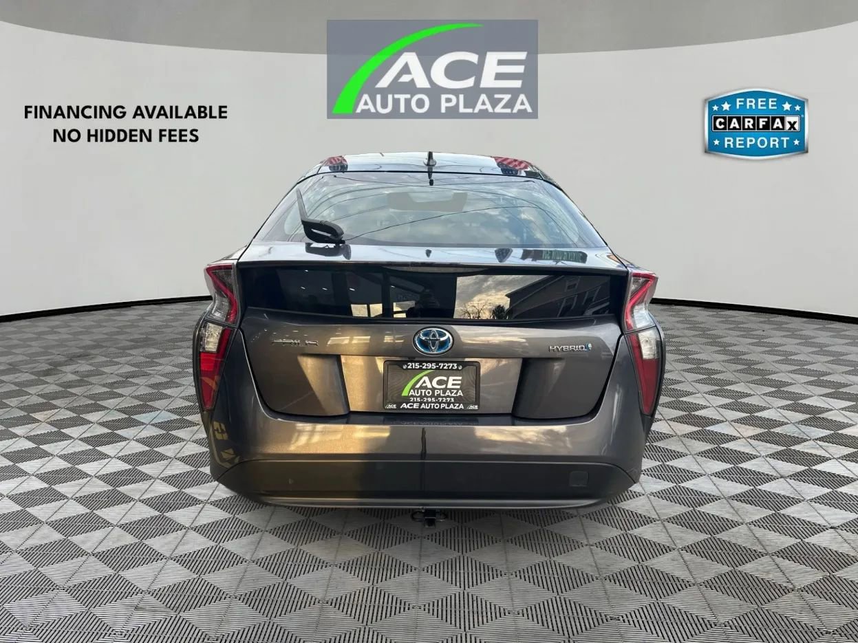 Used 2016 Toyota Prius Two image 6