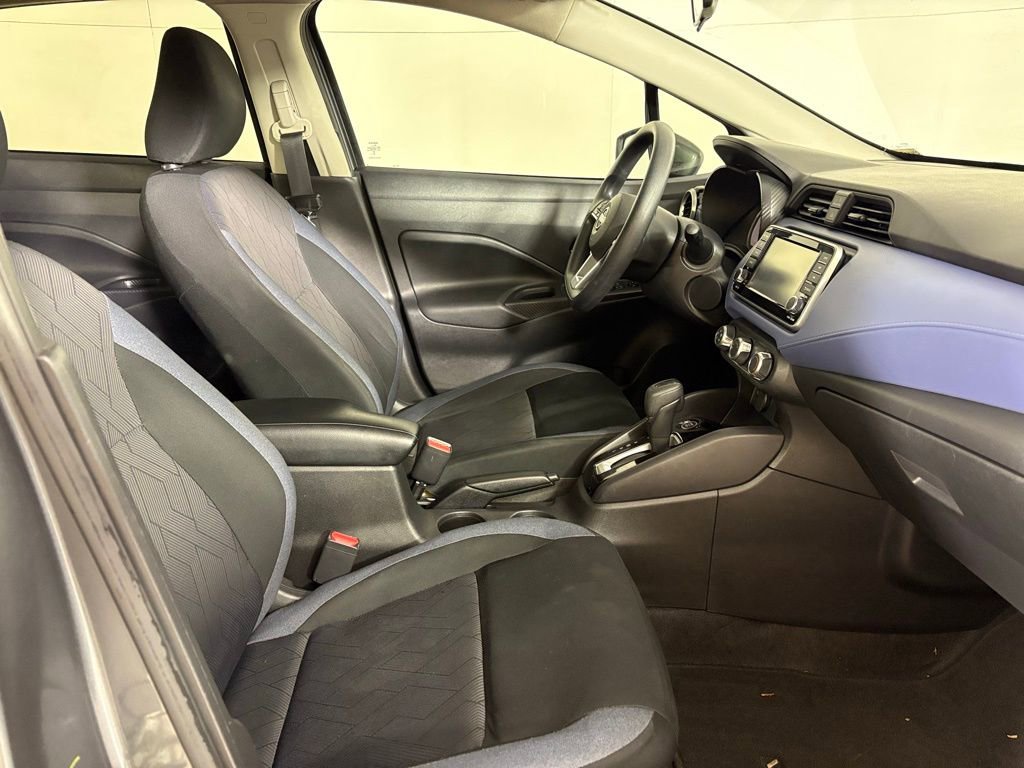 Used 2023 Nissan Versa SV image 13