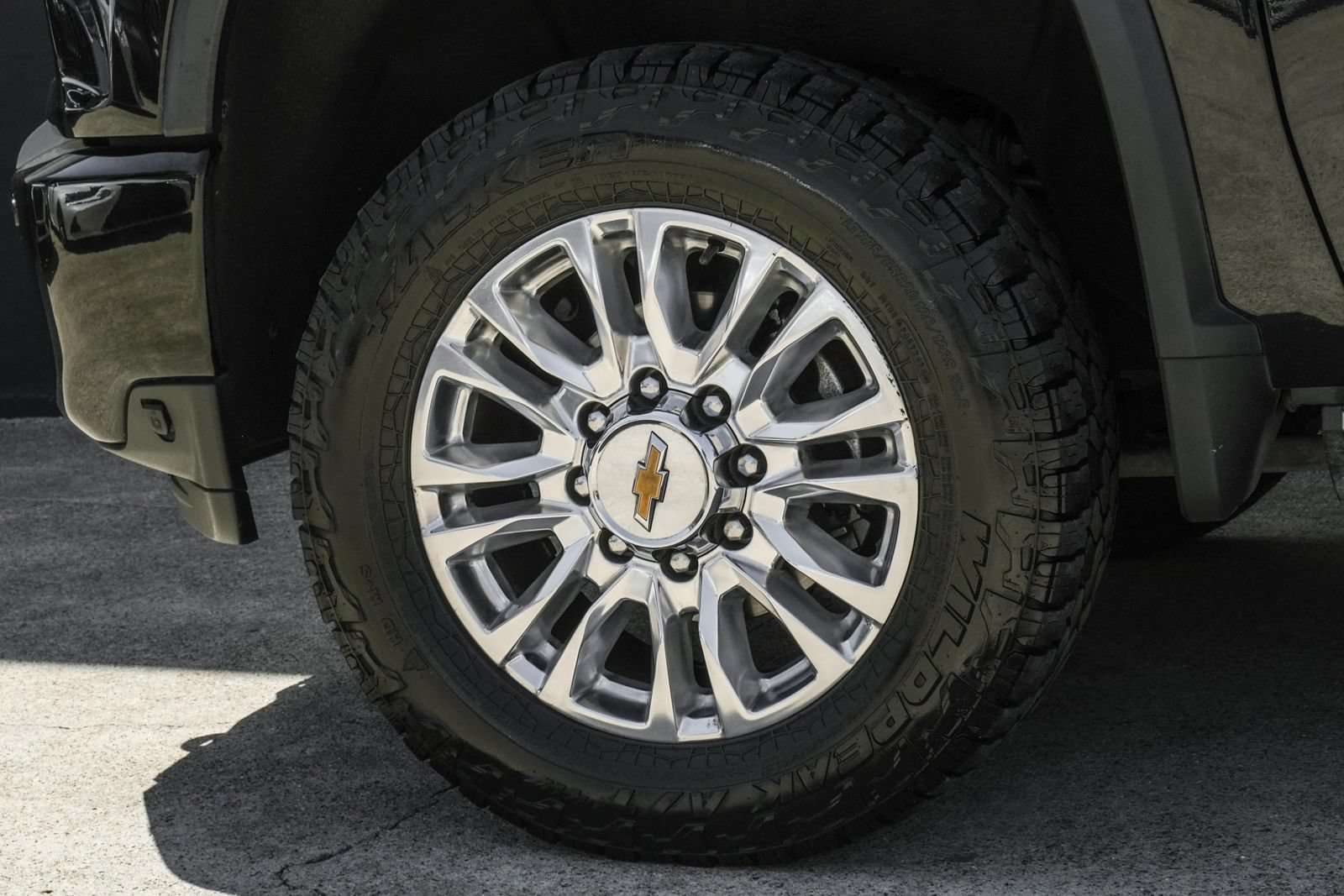 Used 2023 Chevrolet Silverado 2500 High Country AWD/4WD image 48