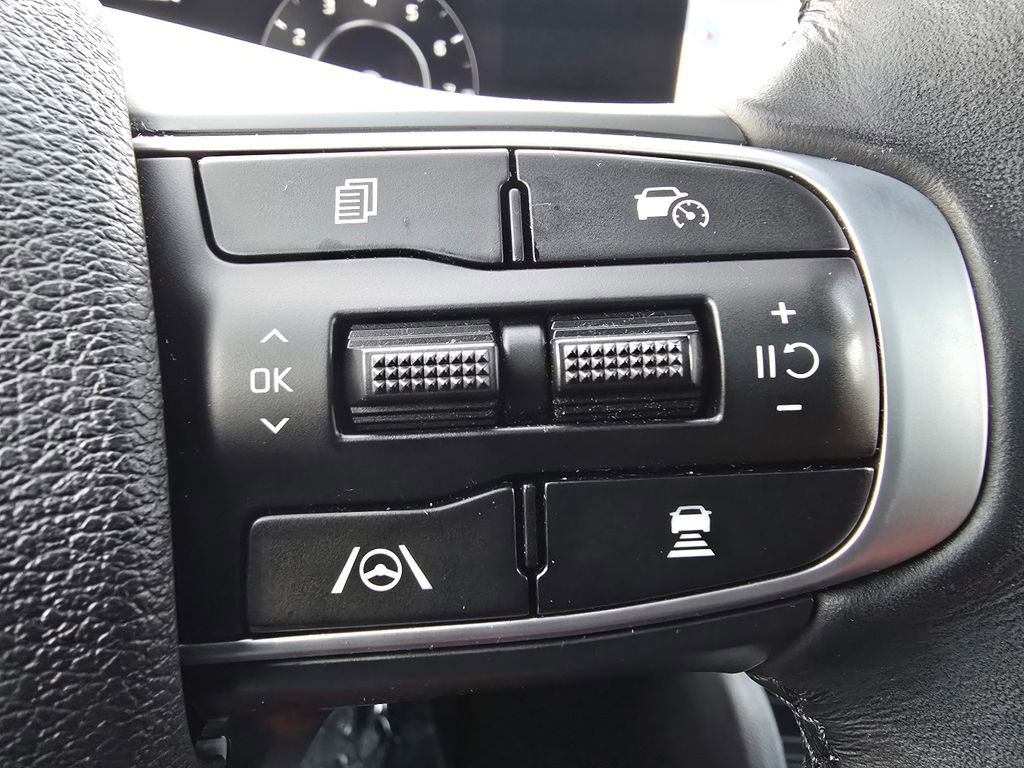 Used 2023 Kia Sportage SX image 14