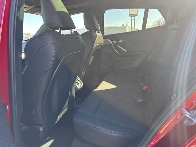 Used 2025 BMW X2 xDrive28i w/ Premium Package image 9