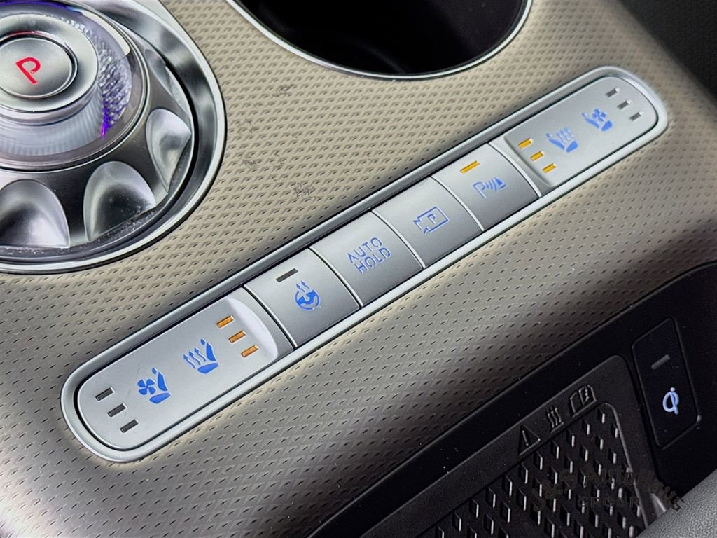 Used 2023 Genesis GV60 Performance image 27