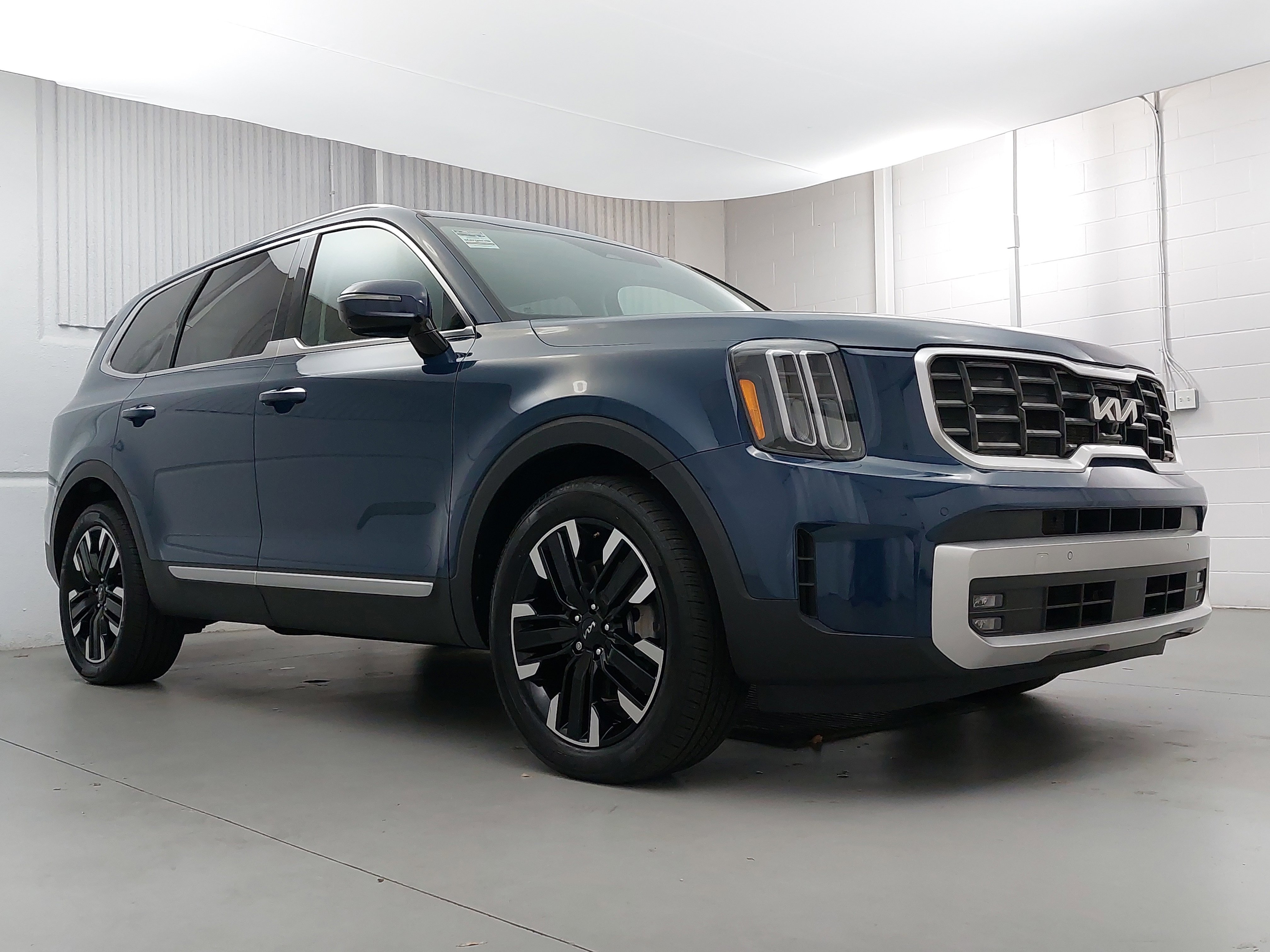 Used 2024 Kia Telluride SX Prestige image 9