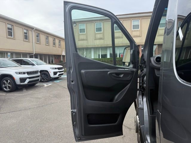 Used 2022 Mercedes-Benz Sprinter 4500 w/ Parking Package image 18
