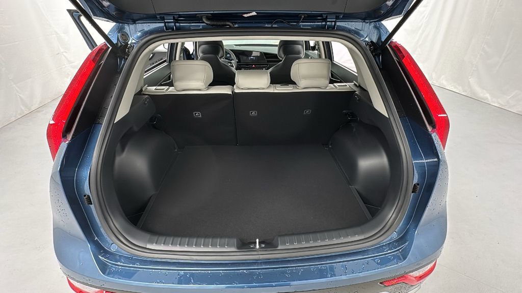 New 2025 Kia Niro EX Touring image 15