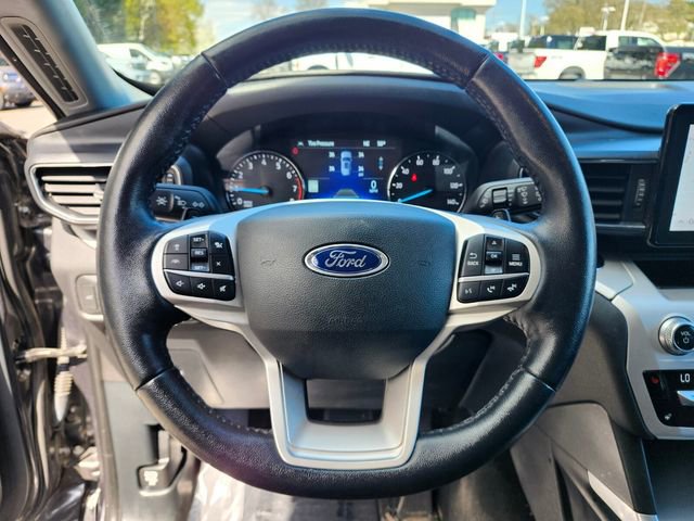 Certified 2020 Ford Explorer XLT w/ Equipment Group 202A AWD/4WD image 30