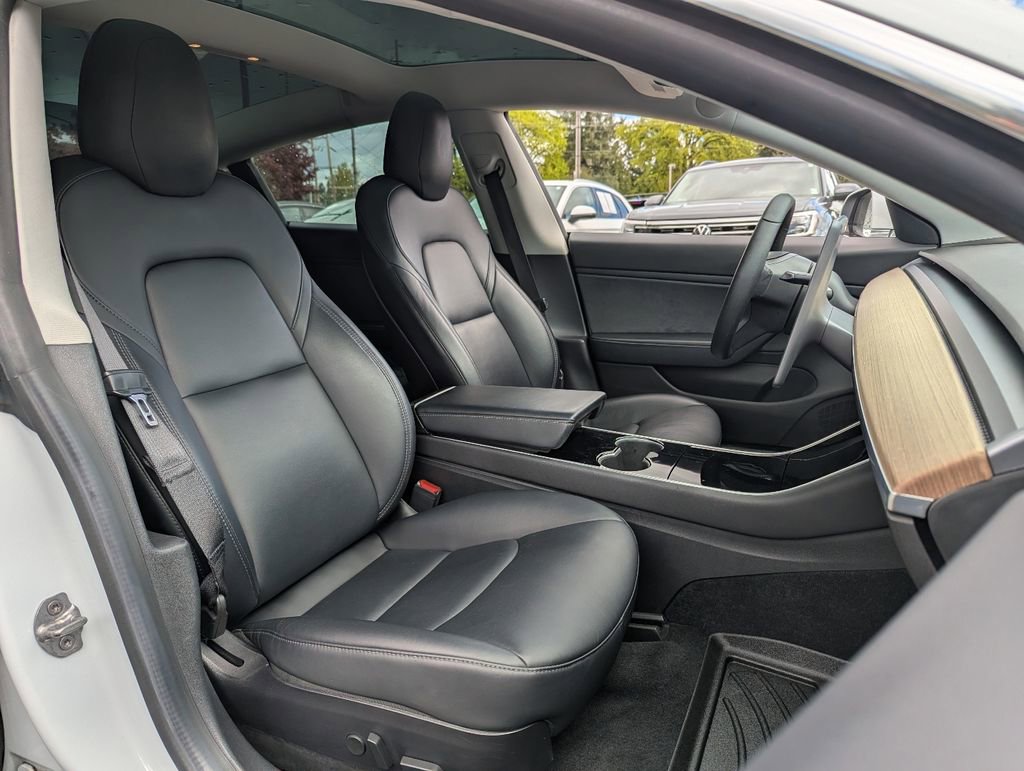 Used 2019 Tesla Model 3 Long Range image 33