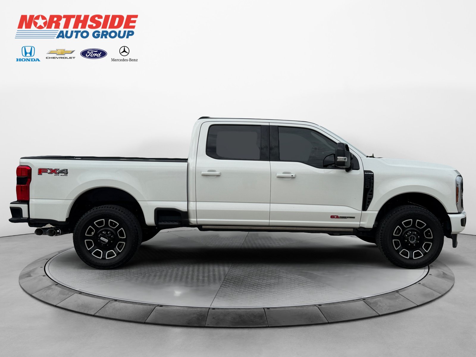 Certified 2025 Ford F250 Platinum AWD/4WD image 8