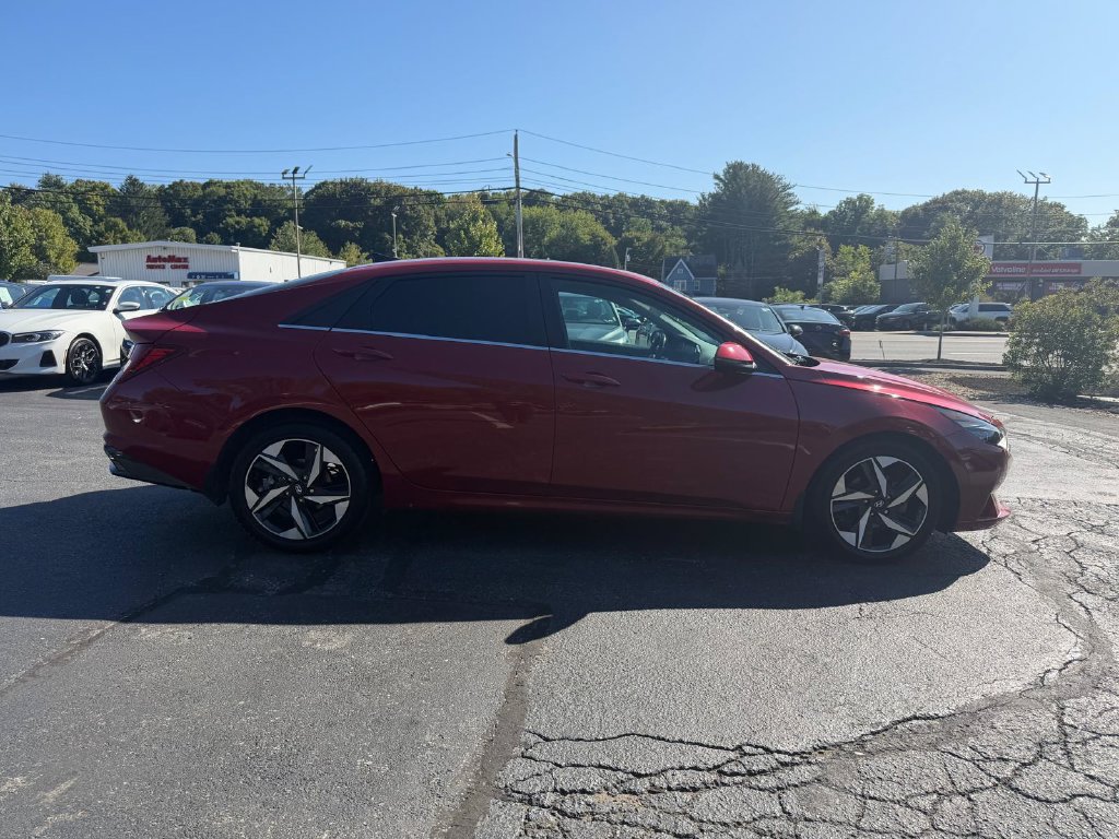 Used 2023 Hyundai Elantra Limited FWD image 6
