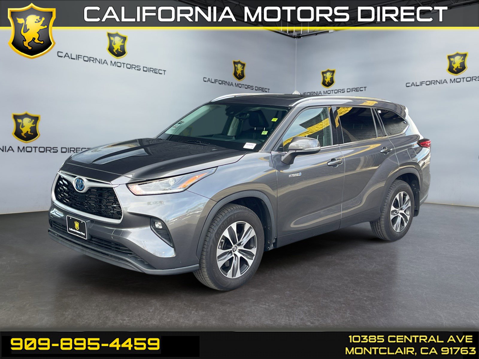 Used 2021 Toyota Highlander XLE image 1