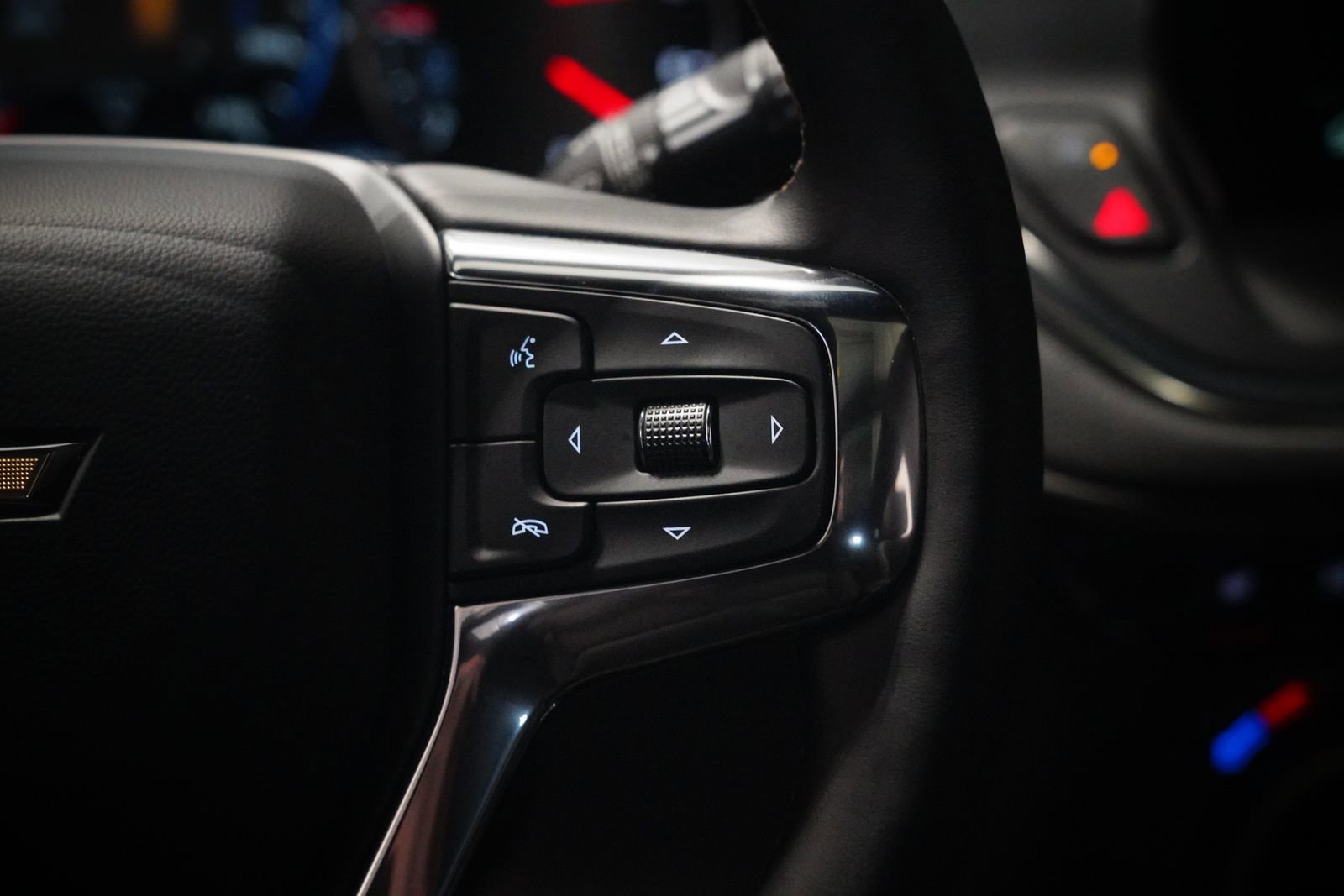 Used 2023 Chevrolet Blazer Premier image 18