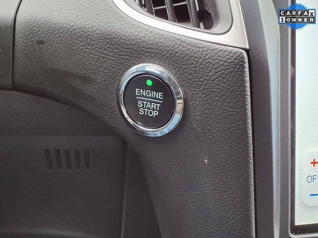 Used 2024 Ford Edge SEL image 16