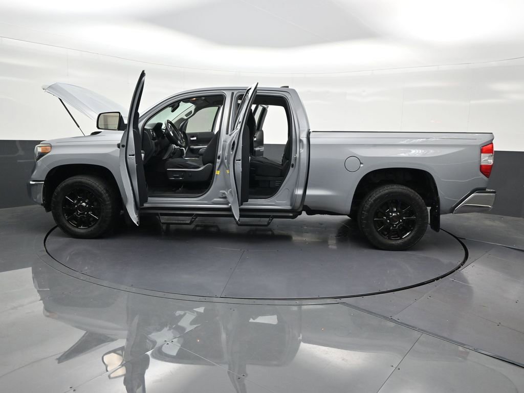 Used 2020 Toyota Tundra SR5 w/ SR5 Upgrade Package RWD image 35