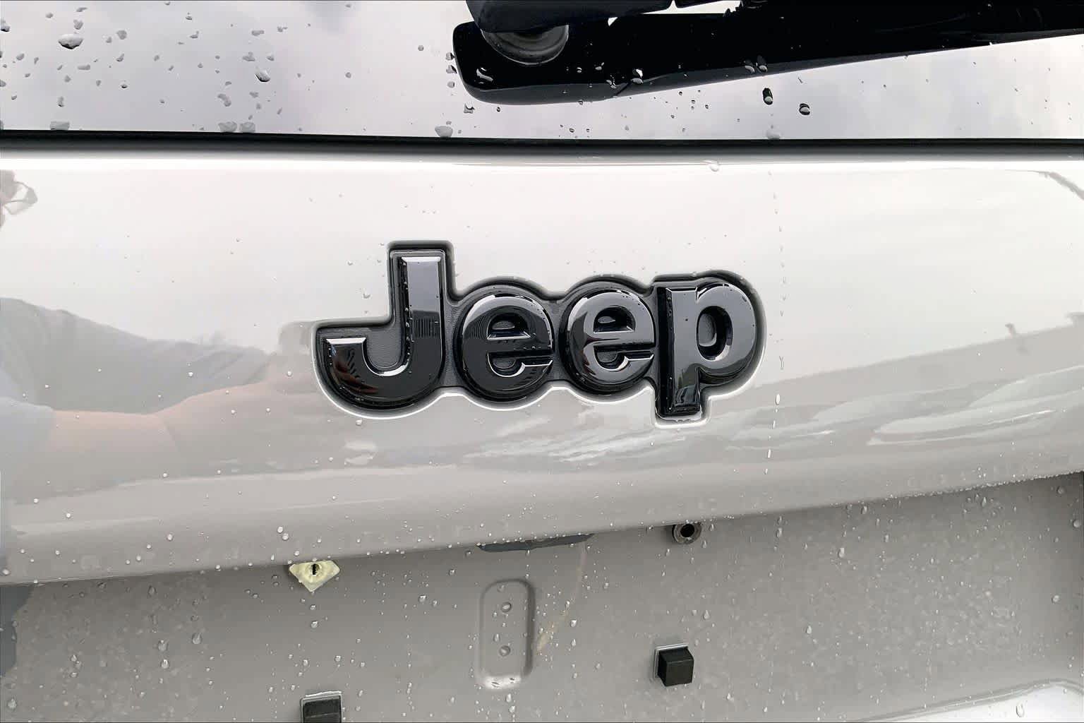 Used 2023 Jeep Cherokee Altitude Lux AWD/4WD image 33