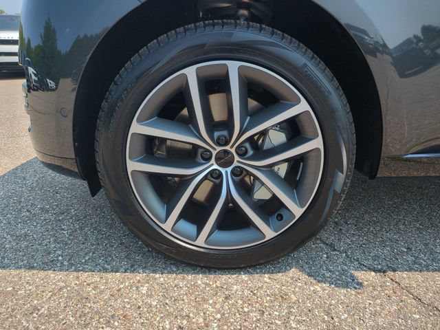 New 2026 Land Rover Range Rover Long Wheelbase SE AWD/4WD image 21