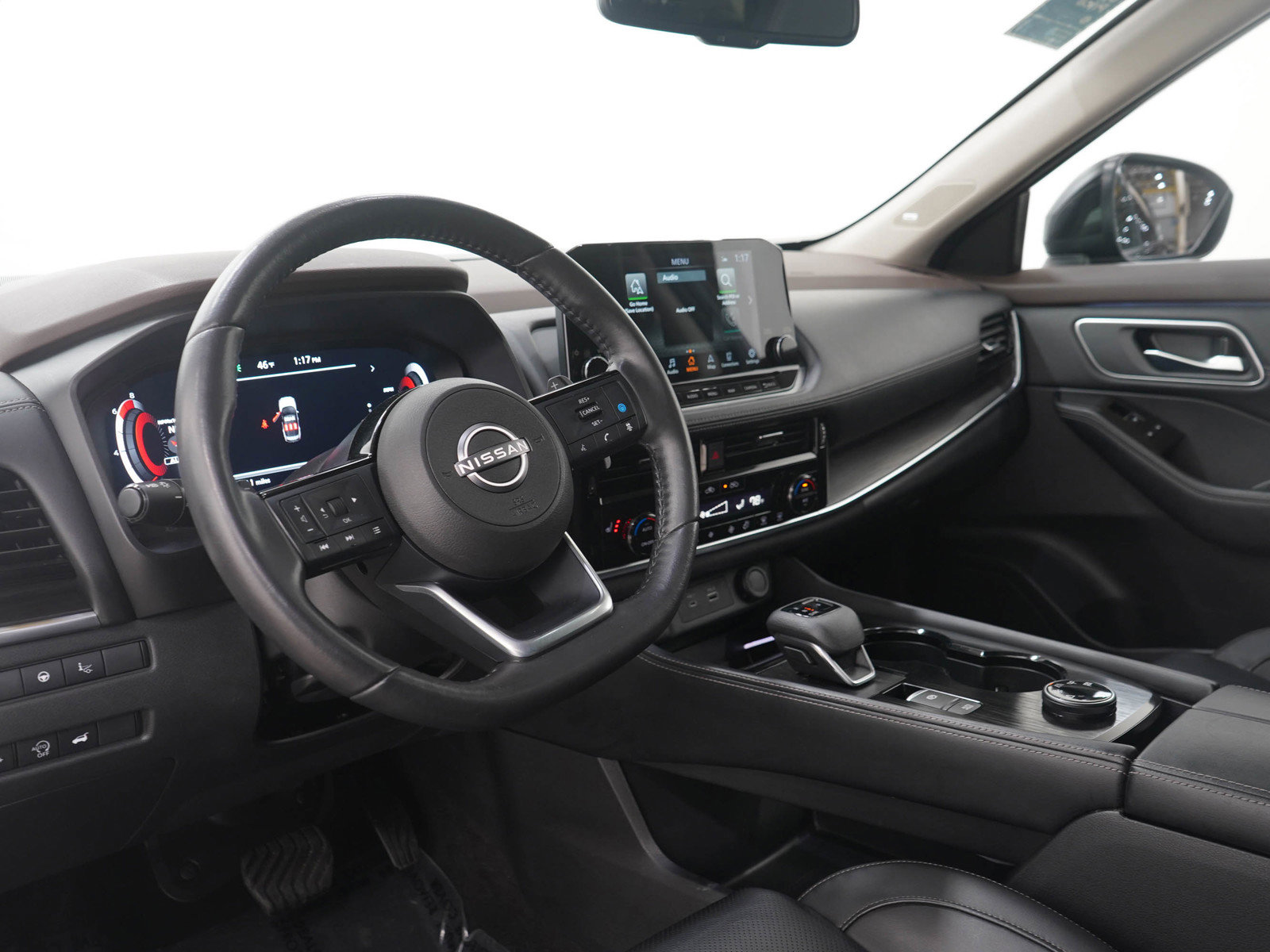 Used 2023 Nissan Rogue Platinum image 29