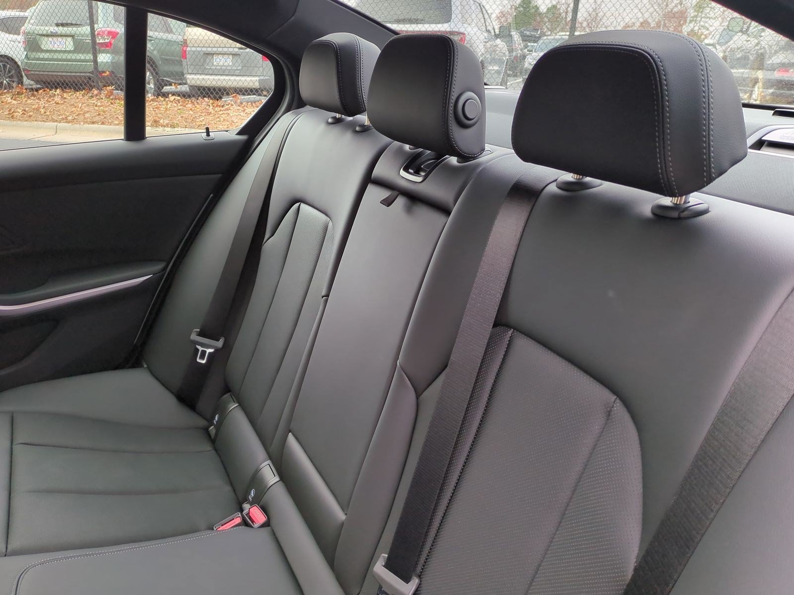 Used 2026 BMW 330i Sedan w/ M Sport Package RWD image 29