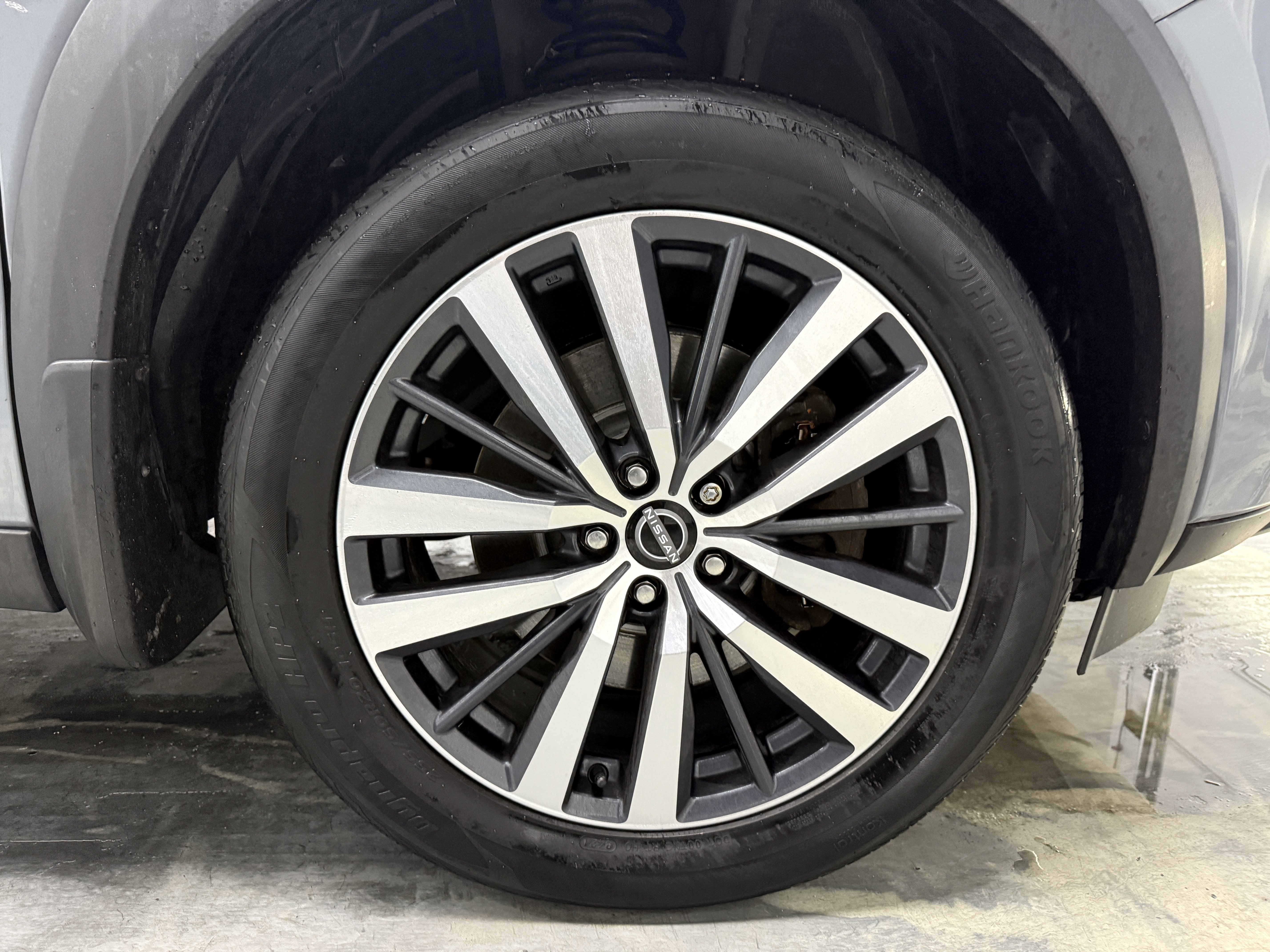 Used 2022 Nissan Pathfinder Platinum image 35