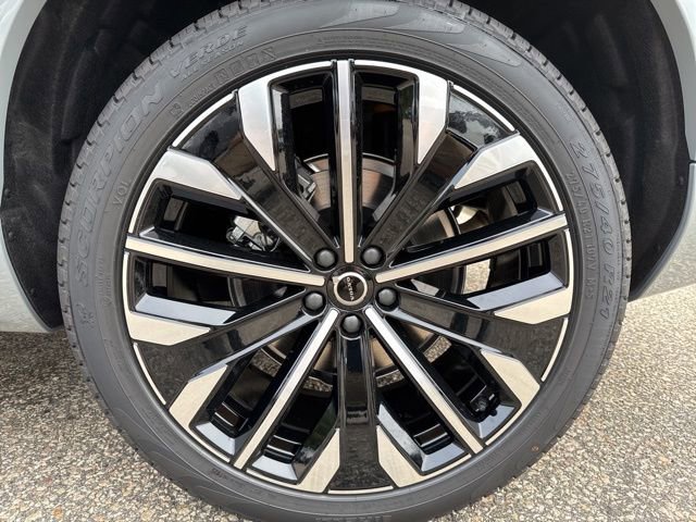 New 2026 Volvo XC90 B6 Plus image 5