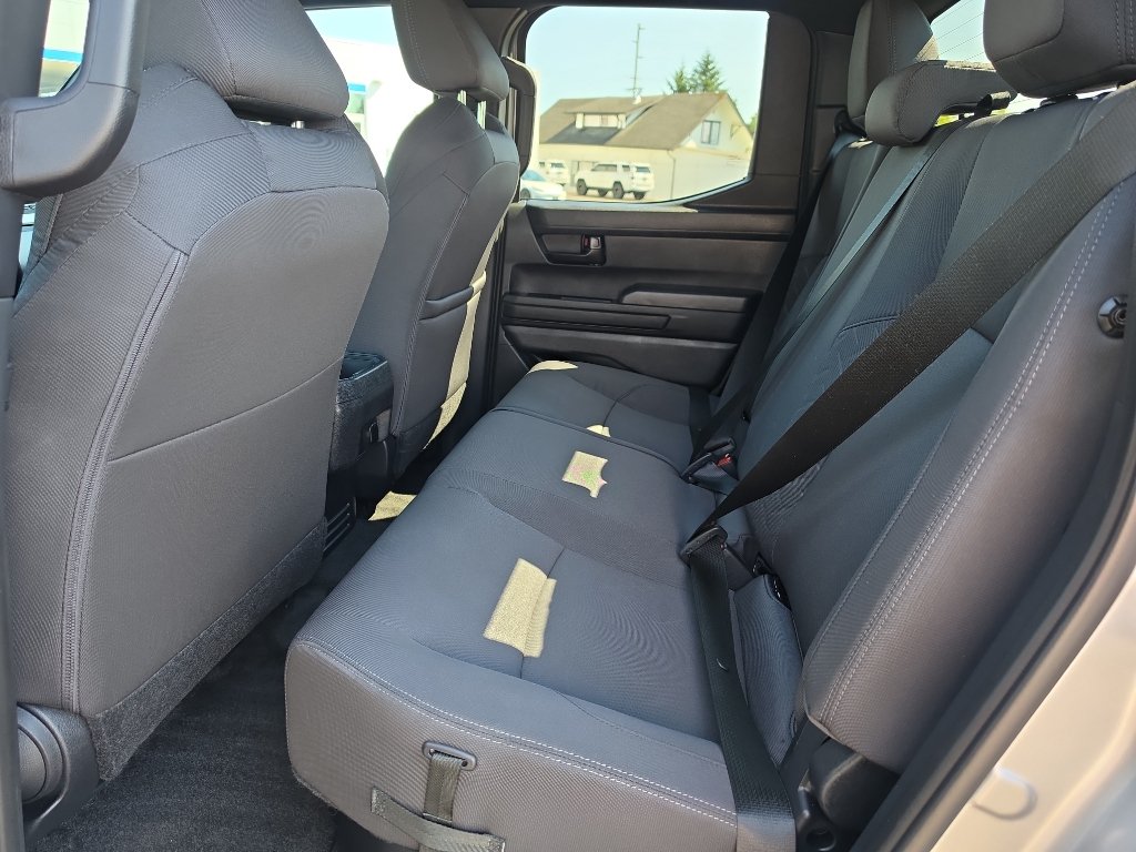 Certified 2025 Toyota Tacoma SR5 AWD/4WD image 16