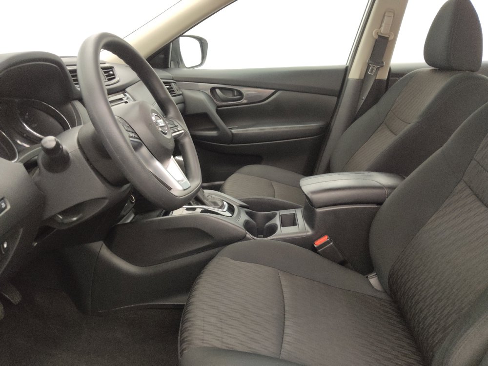 Used 2020 Nissan Rogue S FWD image 17
