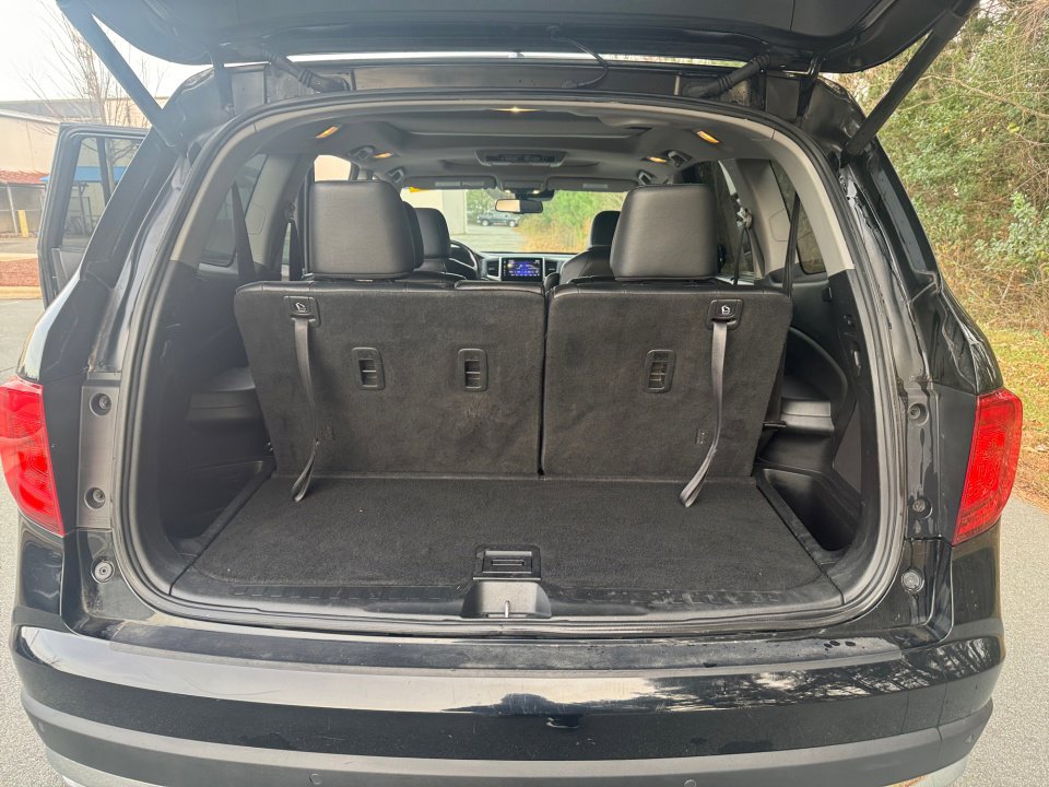 Used 2016 Honda Pilot Elite image 17