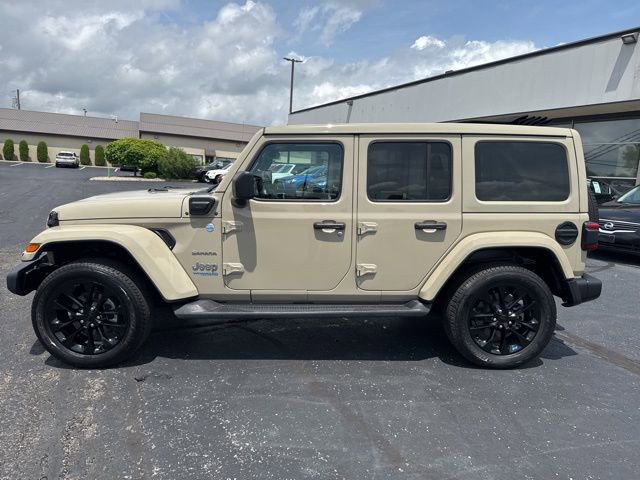 Used 2022 Jeep Wrangler Unlimited Sahara w/ Cold Weather Group image 2