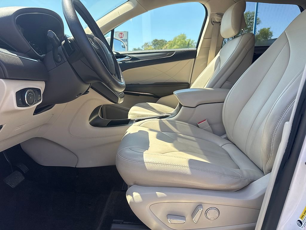 Used 2018 Lincoln MKC Premiere FWD image 9
