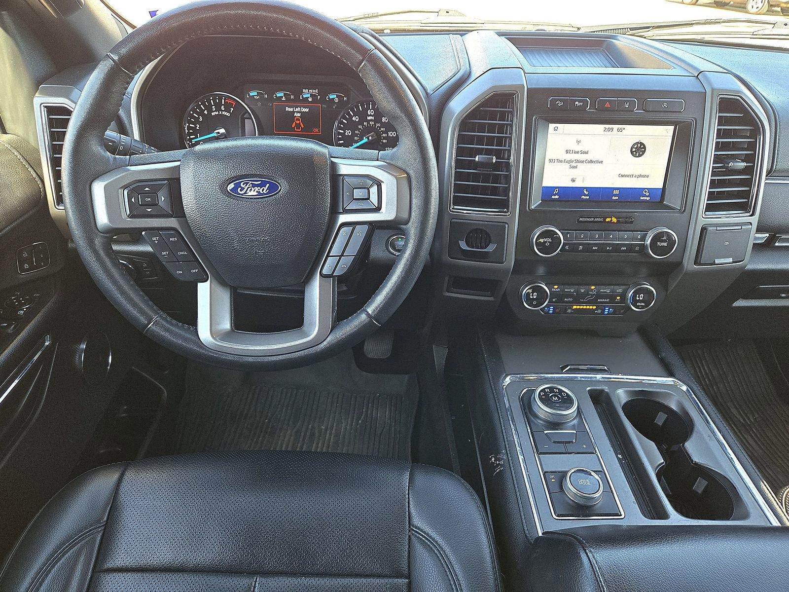 Used 2021 Ford Expedition XLT image 11